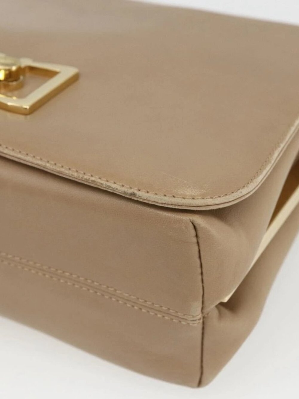 Salvatore Ferragamo Shoulder Bag Leather Beige Gold Auth 157525V - Picture 9 of 16